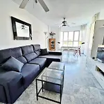 Luminoso Y Espacioso Apartamento De Playa! Διαμέρισμα Fuengirola