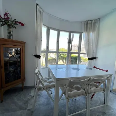 Luminoso Y Espacioso Apartamento De Playa! * Fuengirola