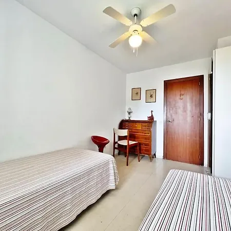 Luminoso Y Espacioso Apartamento De Playa! * فوينخيرولا