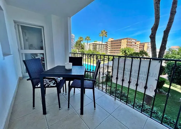 Luminoso Y Espacioso Apartamento De Playa! * Fuengirola