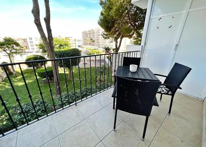 Luminoso Y Espacioso Apartamento De Playa!