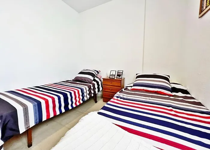 Luminoso Y Espacioso Apartamento De Playa! *